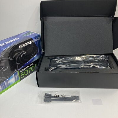 【神戸・三宮店】中古  Palit NE7507T019T2-GB2031U(RTX5070Ti 16GB GamingPro-S) 188931 