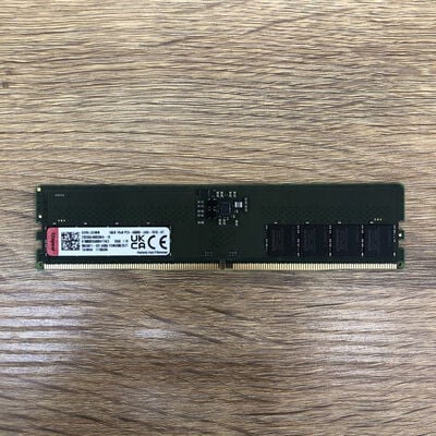 【津ラッツ店】中古  PC5-44800 16GB デスクトップ用(DDR5-5600) 149153 