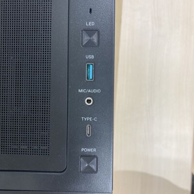 【静岡東瀬名店】中古  DEEPCOOL CH560 BK(E-ATX ｶﾞﾗｽ ) 5140000874 