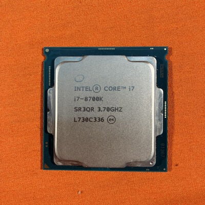 【なんば店】中古  INTEL Core i7 8700K (1151/3.70GHz/12M/C6/T12) 136197 