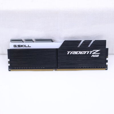 【通販センター】中古  PC4-25600 8GB デスクトップ用(DDR4-3200) 140727 