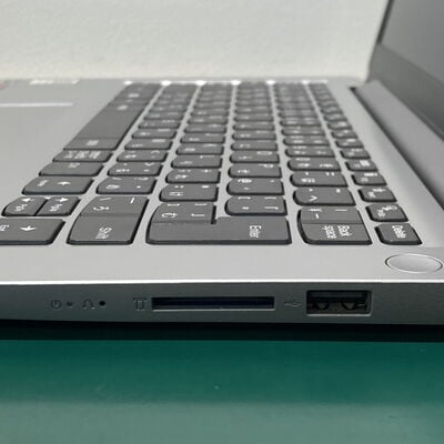 【浦添城間店(沖縄)】中古  Lenovo 82VF(Ryzen 5 7520U/8GB/SSD512GB/W11H) 4780001639 