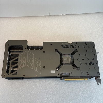 【京都店】中古  ASUS TUF-RX7900XTX-O24G-GAMING（RX7900XTX 24GB） 3480039335 