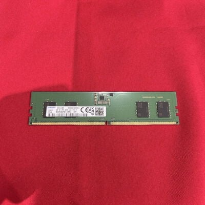 【静岡東瀬名店】中古  PC5-44800 8GB デスクトップ用 1460026045 