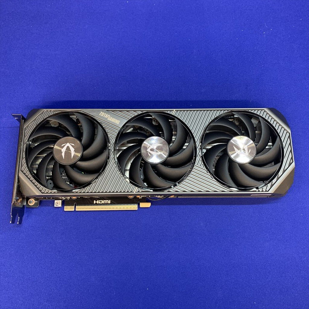 中古 ZOTAC ZT-B50700J-10P SOLID OC (RTX5070 12GB) 176911 （359618