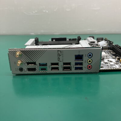 【浦添城間店(沖縄)】中古  ASRock B650M Pro RS WiFi (B650 AM5 mATX DDR5) 4780001051