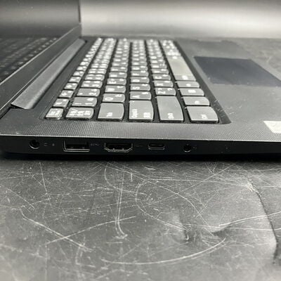 【大須店】中古  Lenovo V14 Gen4 3120024612 