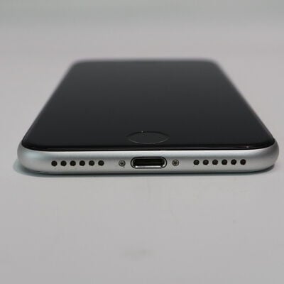 【札幌店】中古  【au】Apple iPhoneSE 4.7インチ (第2世代/2020) 64GB (ホワイト) MHGQ3J/A 新パッケージ版 146172 