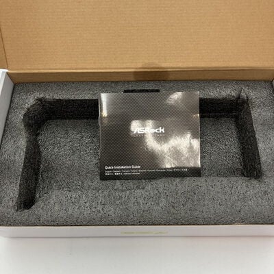 【新潟店】中古  ASRock RX9060XT SL 16GO(RX9060XT Steel Legend 16G) 179896 