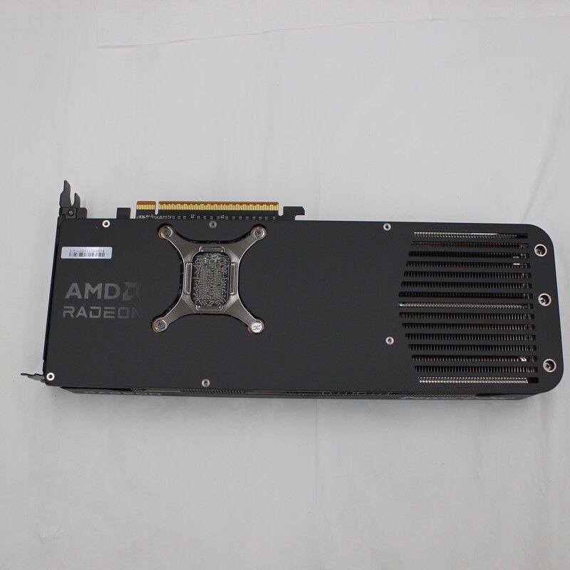 中古 玄人志向 RD-RX9070-E16GB/TP (RX9070 16G) 176964 （350783