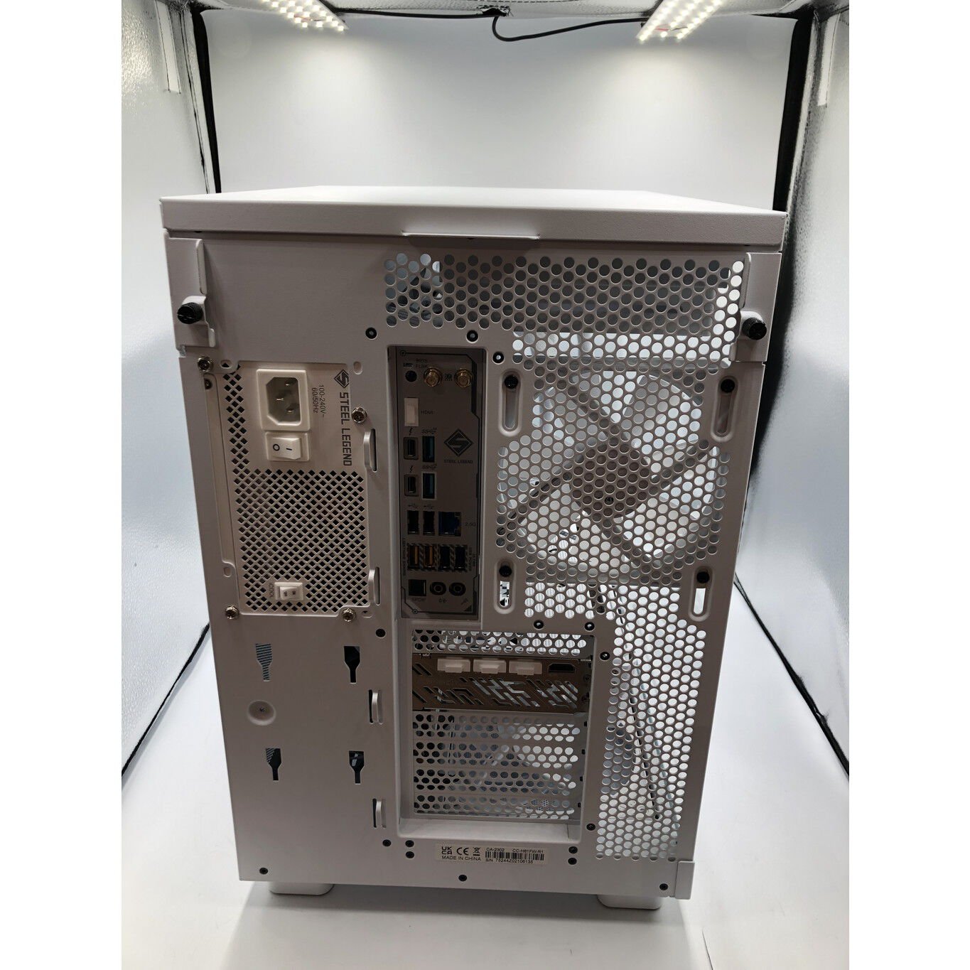 中古 自作PC (Ultra 7 265K/32GB/SSDなし/ドライブなし/RX7800XT 16GB