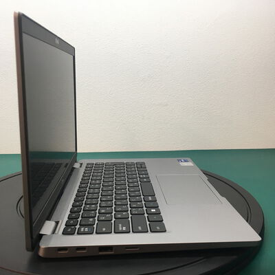 【佐賀南部バイパス店】中古  DELL Latitude 5320 (Intel Core i7 1185G7 3.0GHz/16GB/SSD256GB/-/-/13.3/1920x1080/Wi-Fi/WEBCAM/W11H MAR) 183658 
