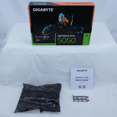 【通販センター】中古  GIGABYTE GV-N5050OC-8GL (RTX5050 8GB) 183161 