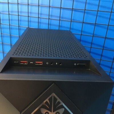 【博多店】中古  BTOパソコン(i7 9700K/16GB/SSD256GB/HDD2TB/RTX2060 SUPER) 3310006422 