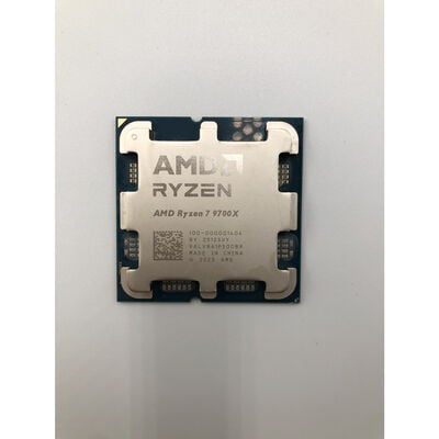 【水戸赤塚店】中古  AMD Ryzen 7 9700X (AM5/3.8GHz/40M/C8/T16/65W) 169022 