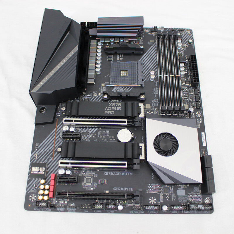 中古 GIGABYTE X570 AORUS PRO (X570 AM4 ATX DDR4) 140044