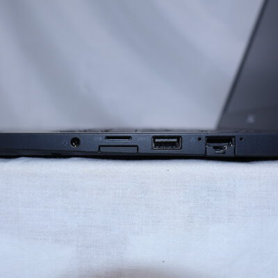 【通販センター】中古  【ジャンク品/保証無/返品質問不可】Dell Latitude 7290 (Intel Core i5 8250U 1.60GHz/8GB/SSD256GB/-/オンボード/12.5/1366x768/Wi-Fi/WEBCAM/OSなし) 186801 