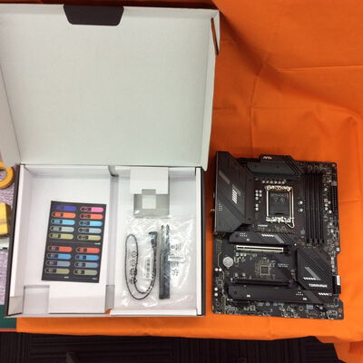 【なんば店】中古  MSI MAG B760 TOMAHAWK WIFI DDR4 (B760 ATX DDR4) 167284 