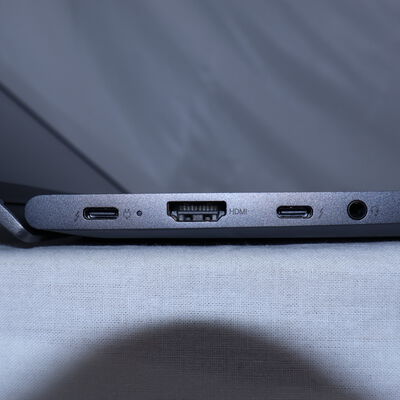 【通販センター】中古  Lenovo ideapad Yoga Slim 7-14ITL05 8 (Core i7-1165G7/16GB/オンボード) 202814 