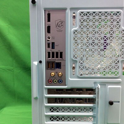 【川崎店】中古  自作PC(Ryzen 7 9700X/64GB/SSD1TB+4TB/HDD8TB/RTX4070 Ti SUPER/OS無し) 3170007670 