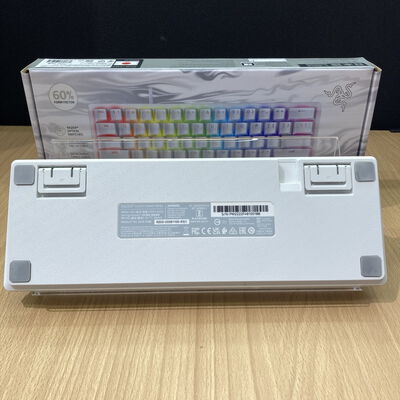 【甲府飯田店】中古  Razer Huntsman Mini JP Linear Optical Switch RZ03-03391100-R3J1 [Mercury White] 4720001392 
