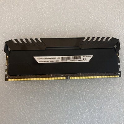 【京都店】中古  PC4-21300 16GB デスクトップ用(DDR4-2666) 135638 