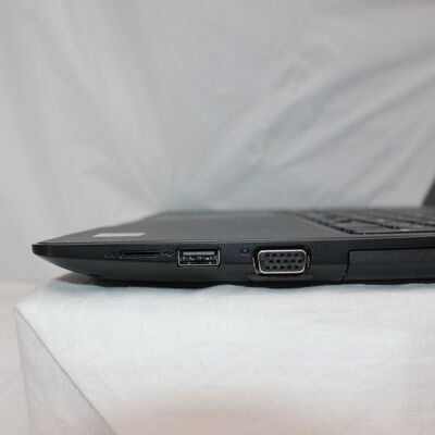 【通販センター】中古  DELL Vostro 3590(Intel Core i5 10210U 1.60GHz/16GB DDR4/SSD256GB/-/オンボード/15.6/1920x1080/GbE/Wi-Fi/WEBCAM/W11P/VBT) 197873 