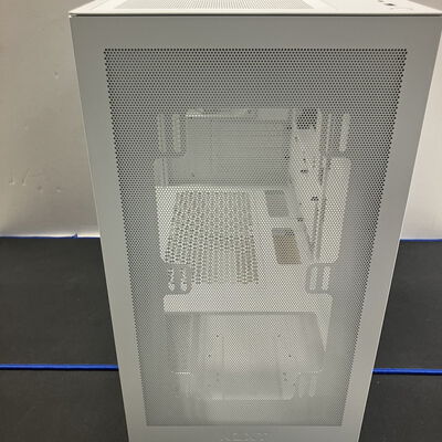 【大宮店】中古  NZXT CC-H31FW-01(H3 FLOW WH mATX ｶﾞﾗｽ) 1250007243 