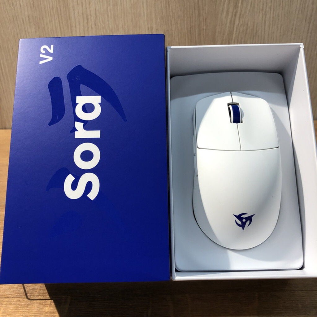 ninjutso sora v2 White（新品未開封） 中古 Ninjutso nj-sora-v2-white (無線 ｹﾞｰﾐﾝｸﾞﾏｳｽ) 4740001164
