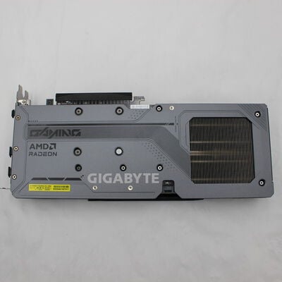 【通販センター】中古  GIGABYTE GV-R9060XTGAMING OC-16GD (RX9060XT 16G) 179900 
