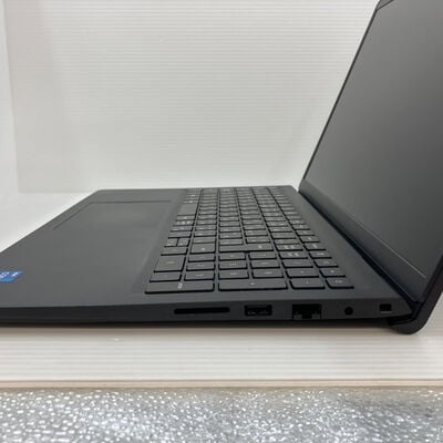 【秋葉原本店】中古  dell vostro 15 3510(i5-1135G7/8GB/SSD512GB/W11P) 3410014873 