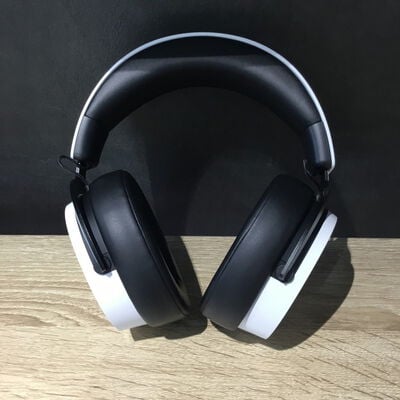 【松山環状枝松店】中古  NZXT Relay Headset AP-WCB40-W2 4560001332 
