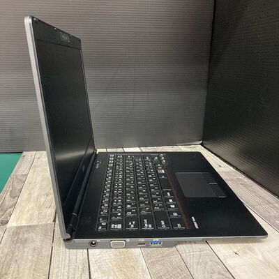 【広島店】中古  FUJITSU LIFEBOOK U7410 (INTEL Core i5 10310U 1.7GHz/16GB/SSD256GB/-/オンボード/14/1366x768/Wi-Fi/WEBCAM/W11H64/Microsoft Office Home and Business 2024付) 180536 
