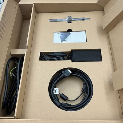 【新潟店】中古  WACOM Cintiq 16 DTK1660K0D (液晶ペンタブレット) 147002 