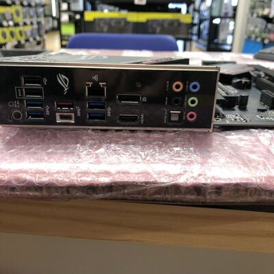 【宮崎恒久店】中古  ASUS ROG STRIX B550-F GAMING (B550 AM4 ATX DDR4) 142907 