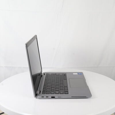 【通販センター】中古  Dell Latitude 5320(Intel Core i7 1185G7/16GB DDR4 (PC4)/SSD512GB/なし/オンボード/13.3/1920x1080/Wi-Fi/Windows 11 Home 64bit) 191463 