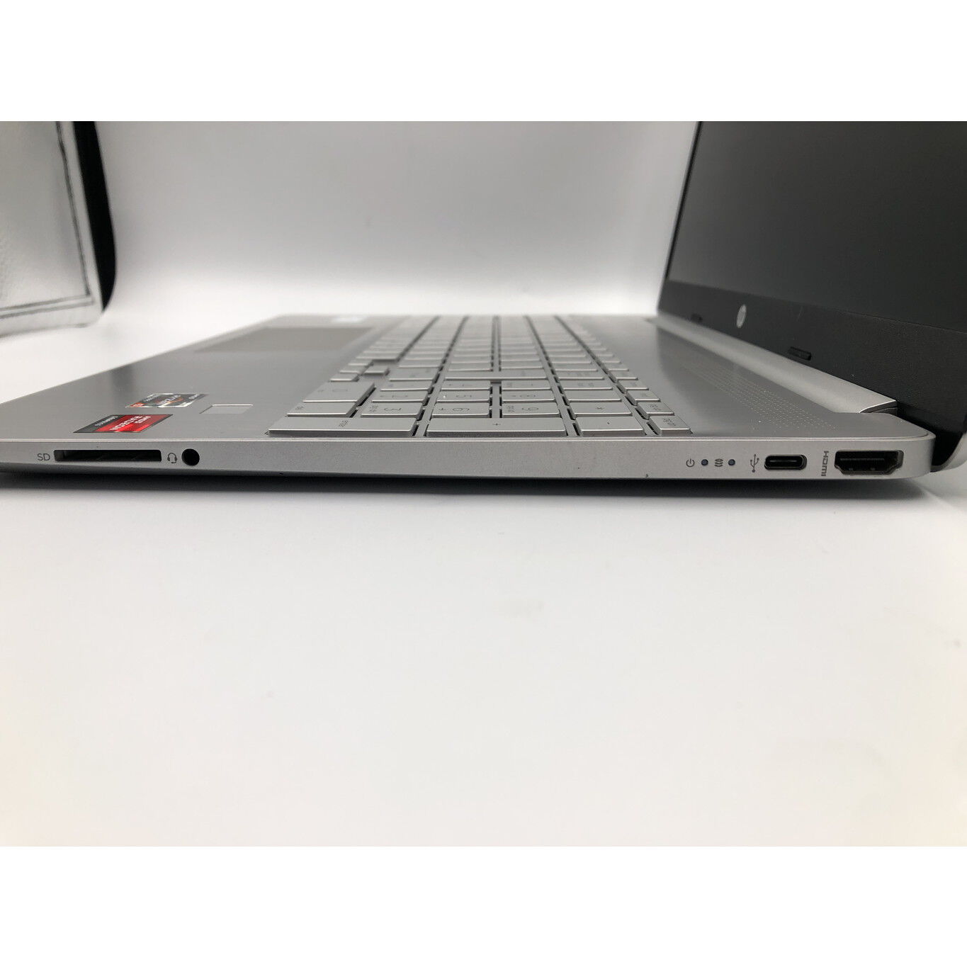 中古 HP Laptop 15s-eq2xxx(Ryzen 5 5500U/8GB/SSD512GB/W11H