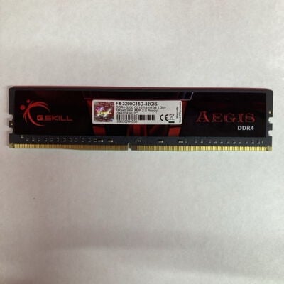 【千葉店】中古  PC4-25600 16GB デスクトップ用(DDR4-3200) 140728 