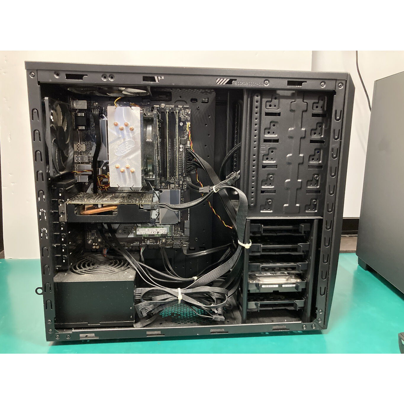 中古 THIRDWAVE GALLERIA XT (Intel Core i7 9700 /16GB/GTX1660 SUPER