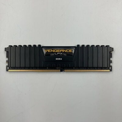 【なんば店】中古  PC4-17000 16GB デスクトップ用(DDR4-2133) 135640 