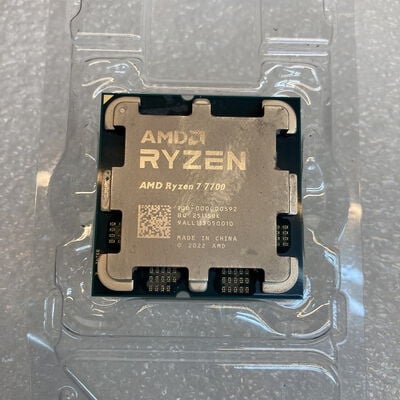 【京都店】中古  AMD Ryzen 7 7700 (AM5/3.8GHz/40M/C8/T16/65W) 1460024624 