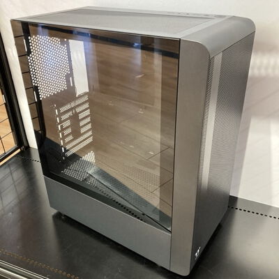 【堺七道店】中古  Thermaltake CA-1X2-00M1WN-00(S200 TG ATX BK) 4660001418 