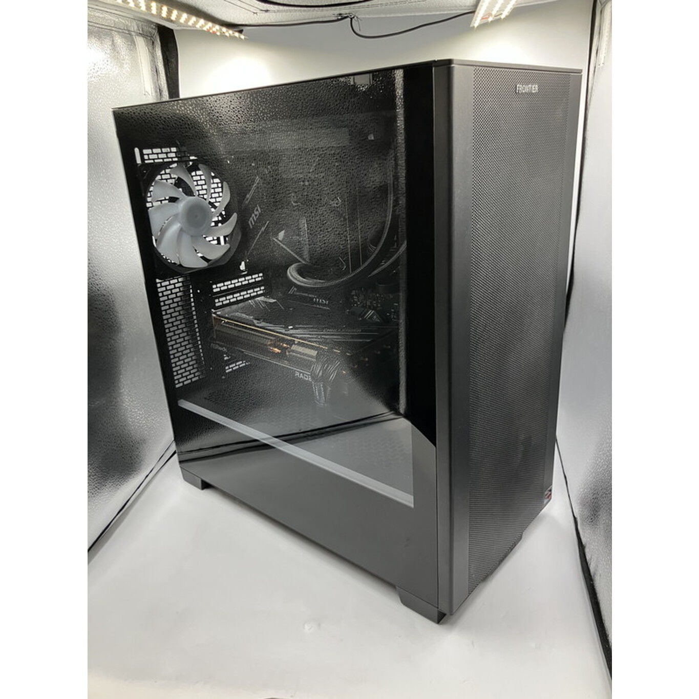 中古 Frontier(Ryzen 7 7800X3D/32GB/SSD2TB/RX7800XT/W11H