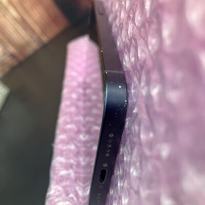 【富士青葉店】中古  【docomo】Apple iPhone12 6.1インチ 64GB (ブラック) MGHN3J/A 143752 