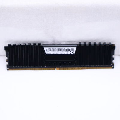 【通販センター】中古  PC4-25600 8GB デスクトップ用(DDR4-3200) 140727 