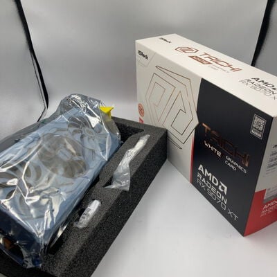 【水戸赤塚店】中古  ASRock RX9070XT TCW 16GO (RX9070XT TaichiWhite OC 16GB) 188988 