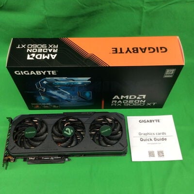 【川崎店】中古  GIGABYTE GV-R9060XTGAMING OC-16GD (RX9060XT 16G) 179900 