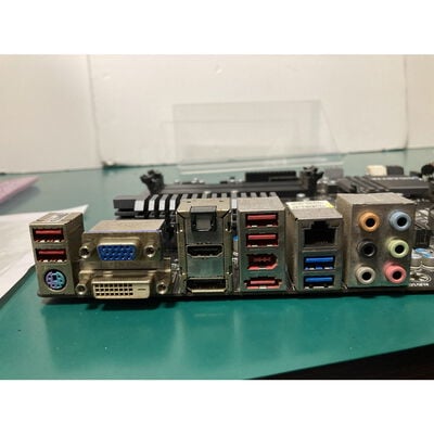 【富山本郷店】中古  GIGABYTE GA-Z68X-UD3H-B3(Z68 1155 ATX DDR3) 126993 