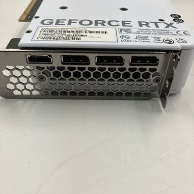 【なんば店】中古  Palit NE7506TU19T1-GB2061M (GeForce RTX 5060 Ti White OC 16GB) 201404 