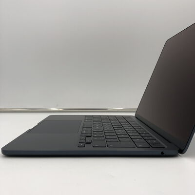 【福井日之出店】中古  Apple MacBook Air 13インチ 2024 (M3 8CPU 10GPU/16GB/512GB) ミッドナイト G1BD2J/A 3430005970 